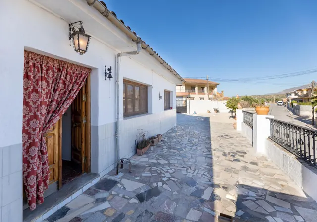 Chalet en zona residencial de Deifontes — 7