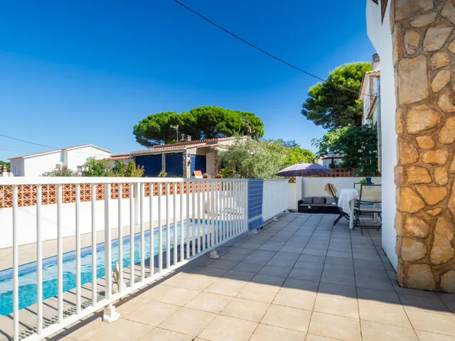 Casa en muy buen estado con piscina privada en la zona de Puig Sec — 35