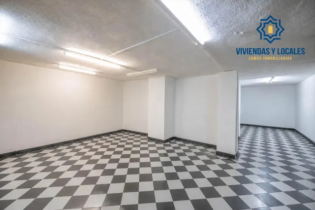 Local comercial 106m² en venta - Centro — 13