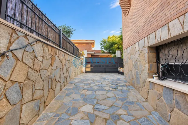 CASA INDEPENDIENTE DE 4 habitaciones — 45