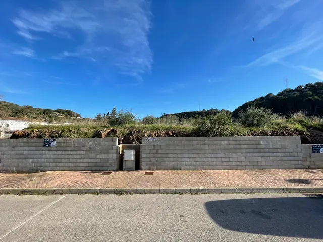 Terreno Urbanizable en Ferreries con Vistas Despejadas al Ca - foto 3