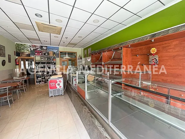 ¡INVERSIÓN LLAVE EN MANO! Negocio de Restauración con Alto R - foto 5