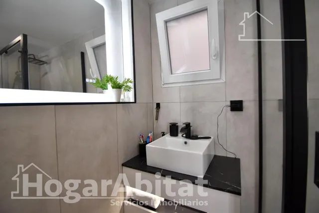 ¡REFORMADO A ESTRENAR! IMPECABLE, AMPLIO Y EXTERIOR CON BALCÓN — 28