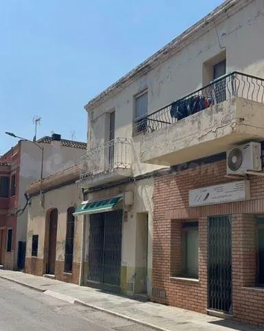 SE VENDE casa adosada OKUPA en C JOSE IZQUIERDO 144 de Alqu - foto 3