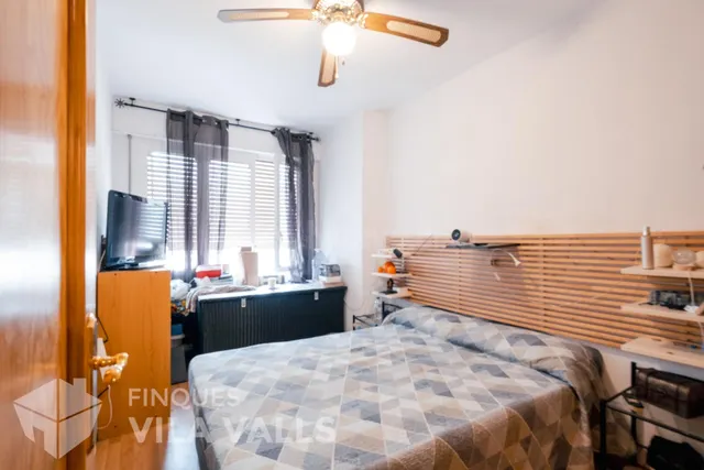 PISO CÉNTRICO CON BALCÓN, AMPLIOS ESPACIOS Y TERRAZA COMUNITARIA — 4