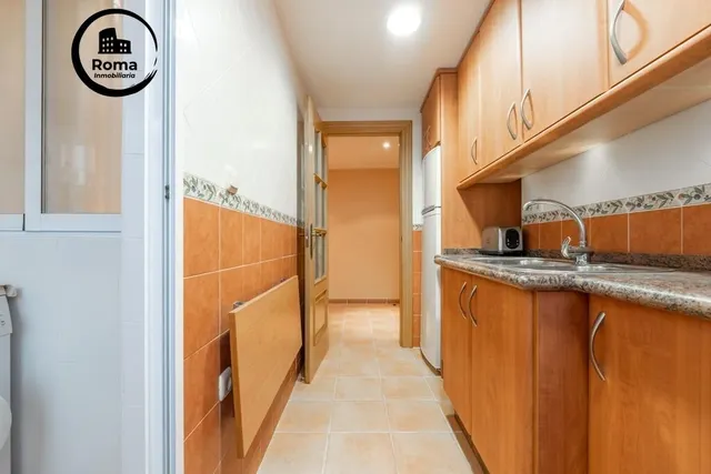 Piso en el centro de Granada, totalmente reformado con dos grandes dormitorios y un baño — 15