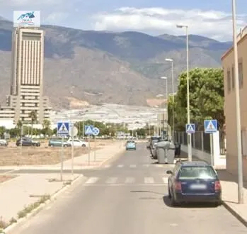 Venta Piso + Garaje en El Ejido - Almería