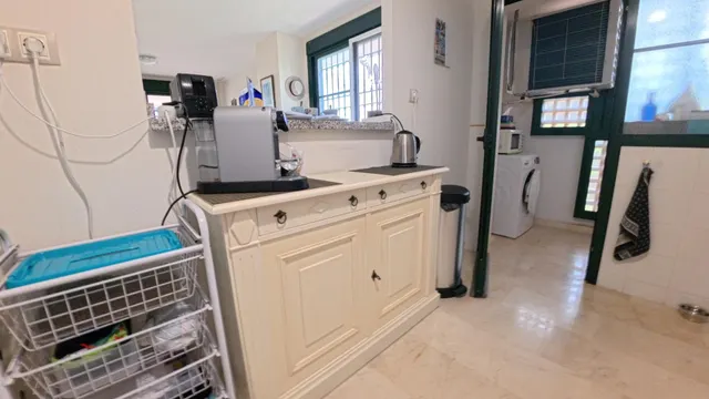 Apartamento de planta baja de esquina con 2 dormitorios con jardin y vistas parciales al mar — 14