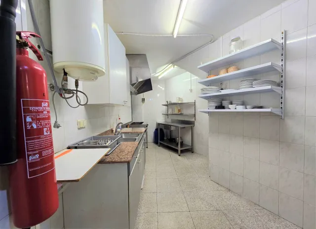 BAR / CAFETERÍA  EN ALQUILER EN ZONA CENTRO DE REUS — 13