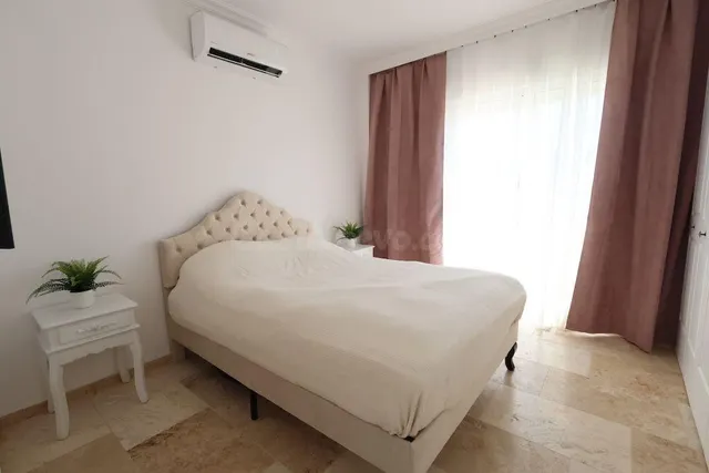 Chalet Independiente en Villamartín - Residencial Costa Dora - foto 3