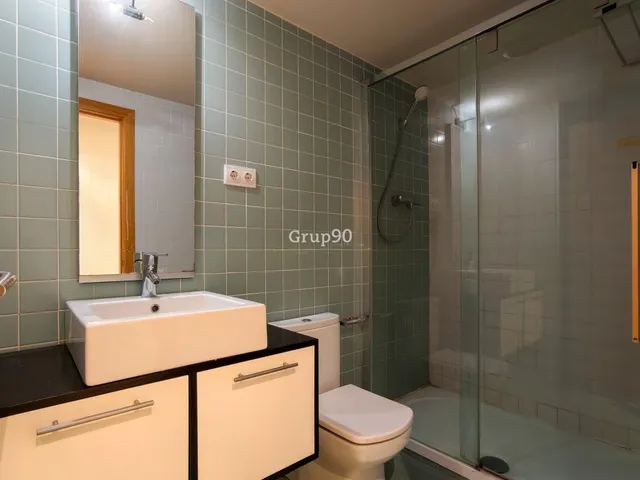 ÁTICO DÚPLEX CON TERRAZA PRIVADA JUNTO A RICARD VINYES — 29