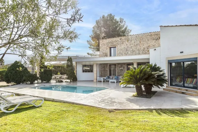 Se vende villa con licencia de alquiler vacacional en Cresta