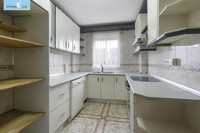 DÚPLEX EN VENTA EN OGIJARES – AMPLITUD, COMODIDAD Y ESPACIOS EXTERIORES — 12