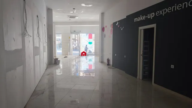 En venta local comercial en el centro de Tortosa. — 21