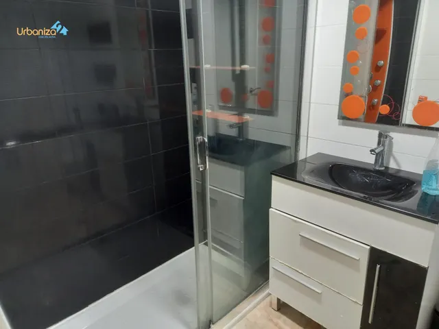 Piso en alquiler de 4 dormitorios para estudiantes, solo estudiantes — 23