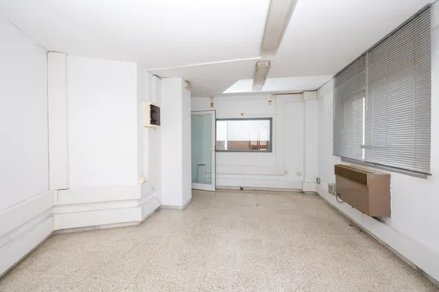 Piso 6 habitaciones 280m² en venta - Av. De Salobreña — 22