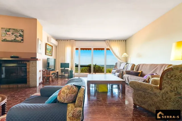 Finca Rústica Exclusiva con Vistas al Mar en Argentona - foto 2