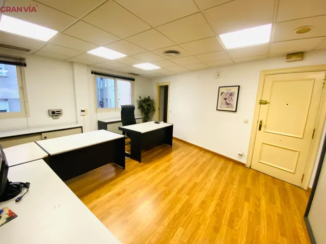 Oficina en venta en Logroño — 3