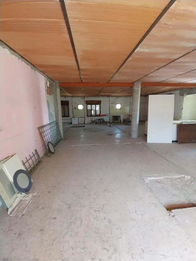Se vende negocio de restauración en fantástica ubicación — 32