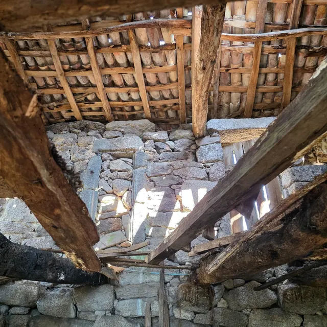 Casa de Piedra gallega para reformar — 11
