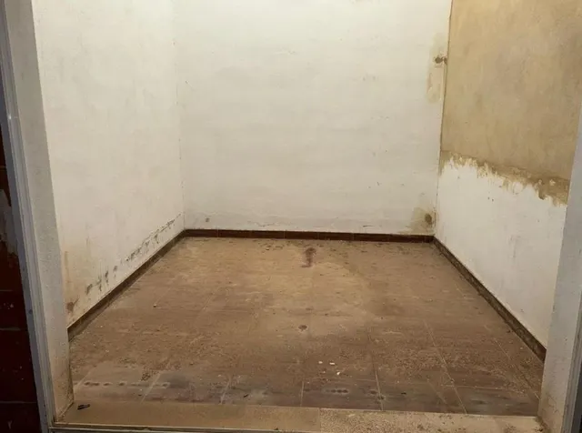 Local comercial en bruto en venta en Picassent (Valencia) — 7