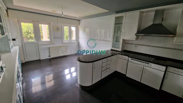 Chalet adosado con jardín y piscina en Avda. da Pasaxe, a 60 - foto 5