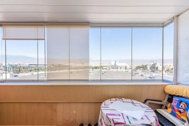 Amplio y moderno piso en Las Salinas, Roquetas de Mar por €240.000 — 28
