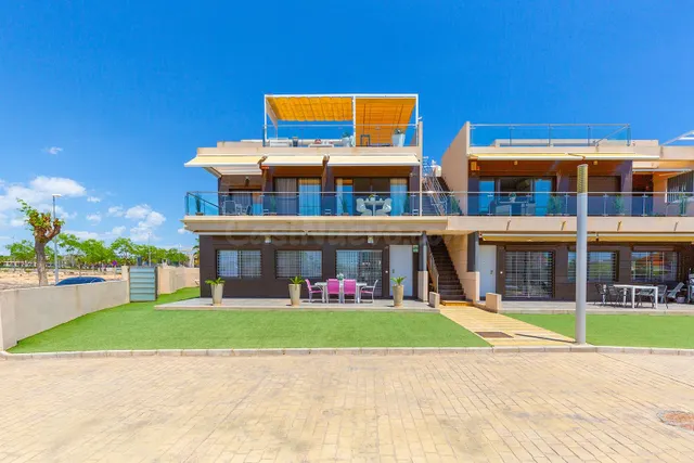 BUNGALOW EN PLANTA BAJA DE 4 DORMITORIOS Y 3 BAÑOS EN PILAR  - foto 2