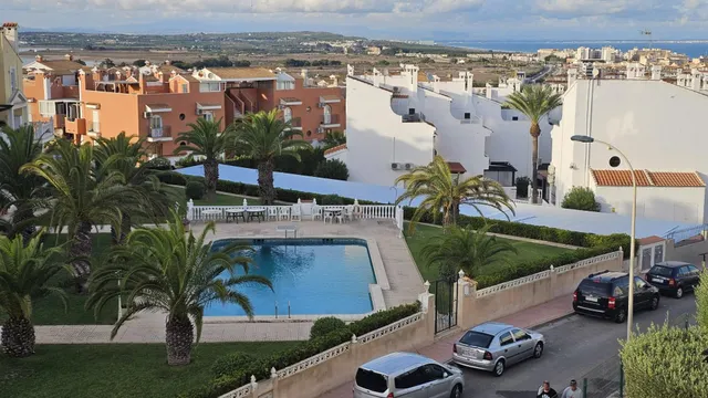 Estudio con piscina. parquing y vista al mar — 45
