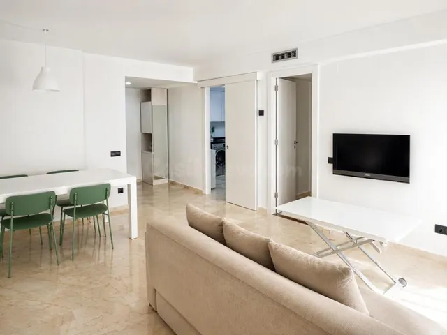 Vivienda exclusiva de 3 habitaciones, seminueva,  con piscina comunitaria en zona Sagrada Familia de Manresa — 8