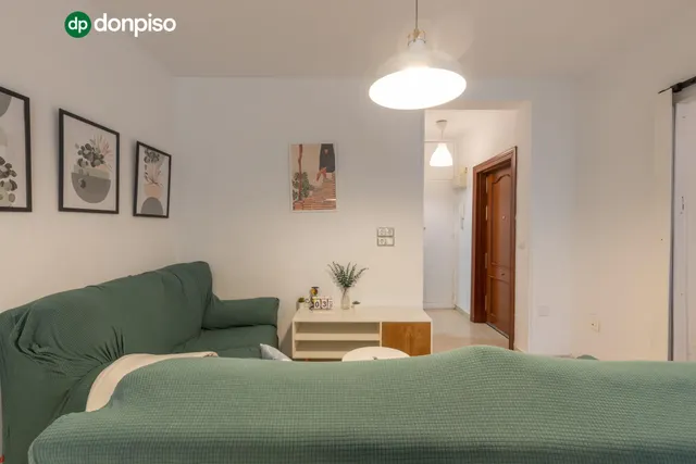 Piso ideal para inversión con alta rentabilidad junto a facultades de  Cartuja en Granada — 19