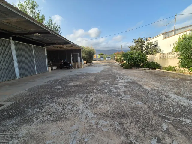 CASA EN EL CAMPO CERCA DEL PUEBLO — 15