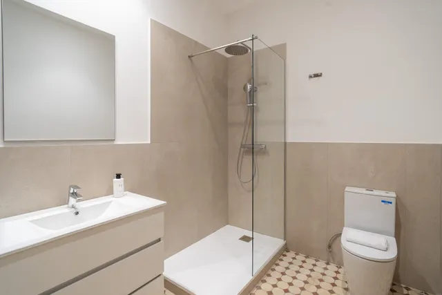 Elegancia junto al mar: fantástico piso reformado en el Cabanyal — 29