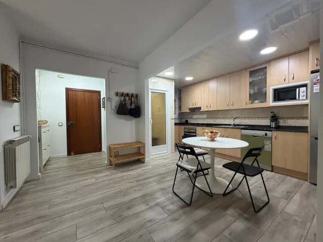 Espectacular piso con dos terrazas en el centro de barberà — 7