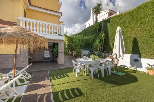 CHALET CON PISCINA Y JARDÍN A SOLO 10 MINUTOS DE GRANADA — 6