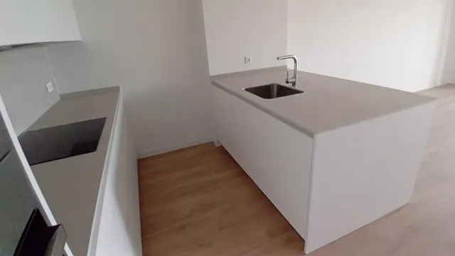 PISO DE NUEVA CONSTRUCCIÓN EN ZONA DE CIUTAT JARDÍ — 23