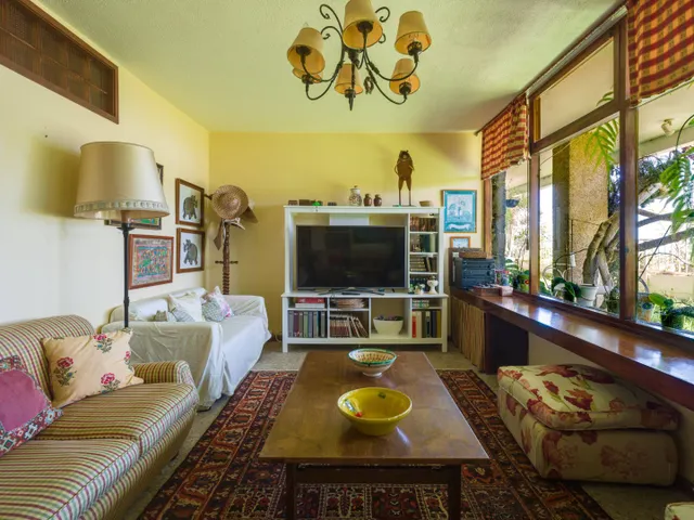 Chalet independiente junto a Paseo de Chil, con jardín, ascensor y vistas a la bahía — 40
