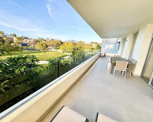 Apartamento 3 habitaciones 112m² en venta - Costa Del Sol - foto 3