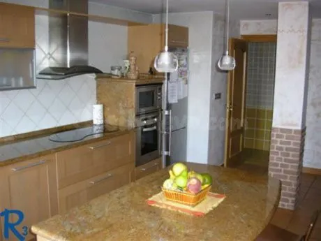 SE VENDE DÚPLEX SEMINUEVO EN EL CENTRO DE VALENCIA DE DON JU