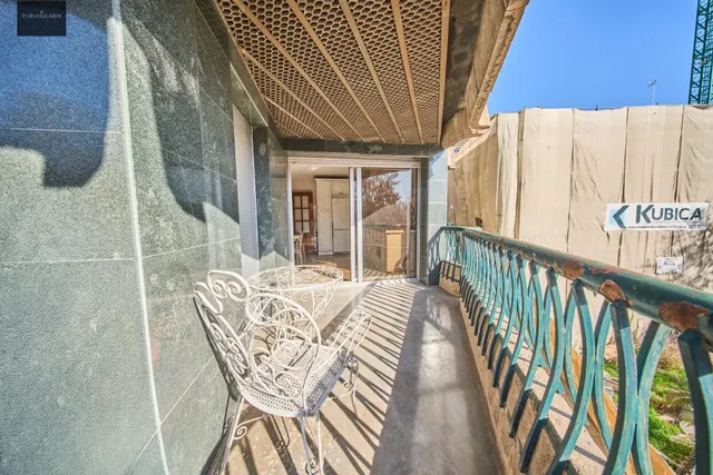 Residencia exclusiva en Paseo del Salón con vistas despejadas — 24