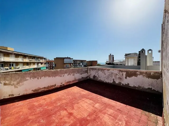 A 100 METROS DE LA PLAYA — 6