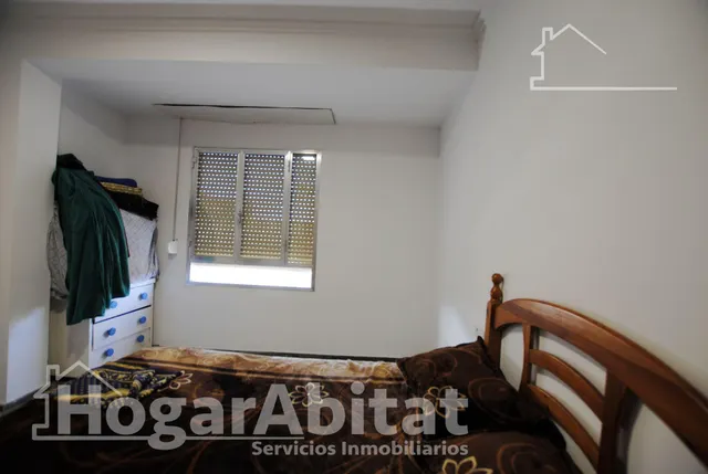 ¡gran oportunidad! muy amplio de 4 dormitorios, con balcón junto av beniopa — 14