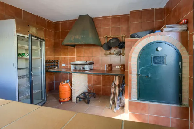 Espectacular chalet con piscina de diseño, jardín de 2.000 m2 y 4 dormitorios con baño propio — 33