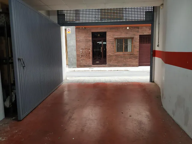 Garaje en alquiler en el centro de Elche — 3