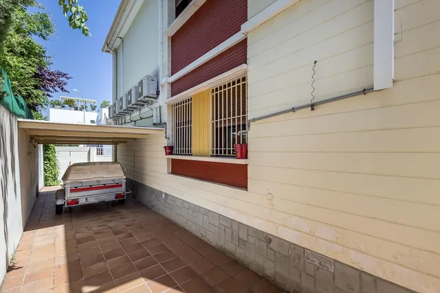 Chalet Exclusivo en Camino Bajo de Huétor — 34