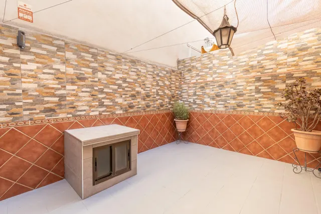 PRECIOSO ADOSADO CON PATIO, TERRAZA, COCHERA Y ESTUFA DE LEÑA EN LAS GABIAS (GRANADA) — 27
