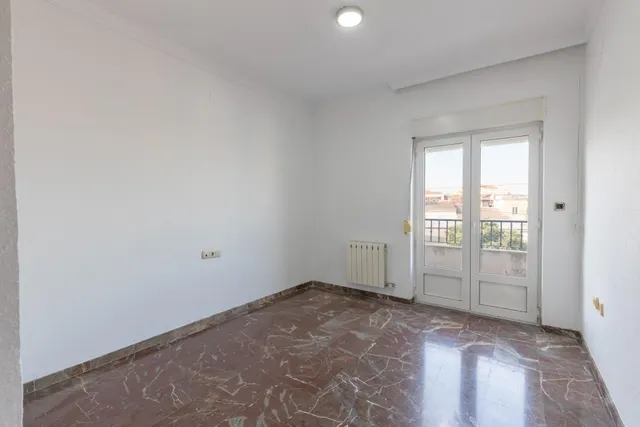 Casa en esquina en venta en Las Gabias — 33