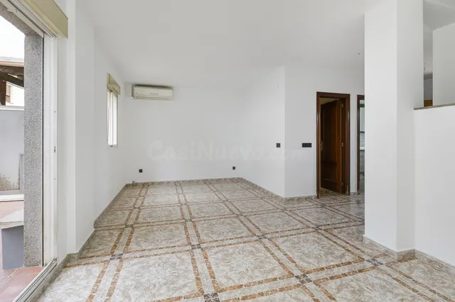 DÚPLEX EN VENTA EN OGIJARES – AMPLITUD, COMODIDAD Y ESPACIOS - foto 2