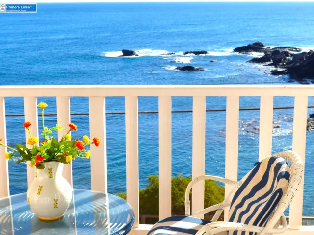 Venta de vivienda enfrente del mar de 5 dormitorios en Cabo 