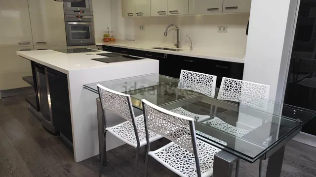 Piso 4 habitaciones 170m² en alquiler - Arrancapins - foto 4